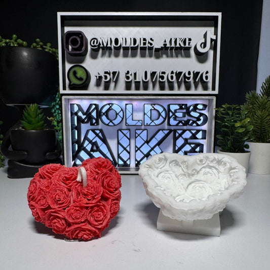 Corazón Repujado con Rosas