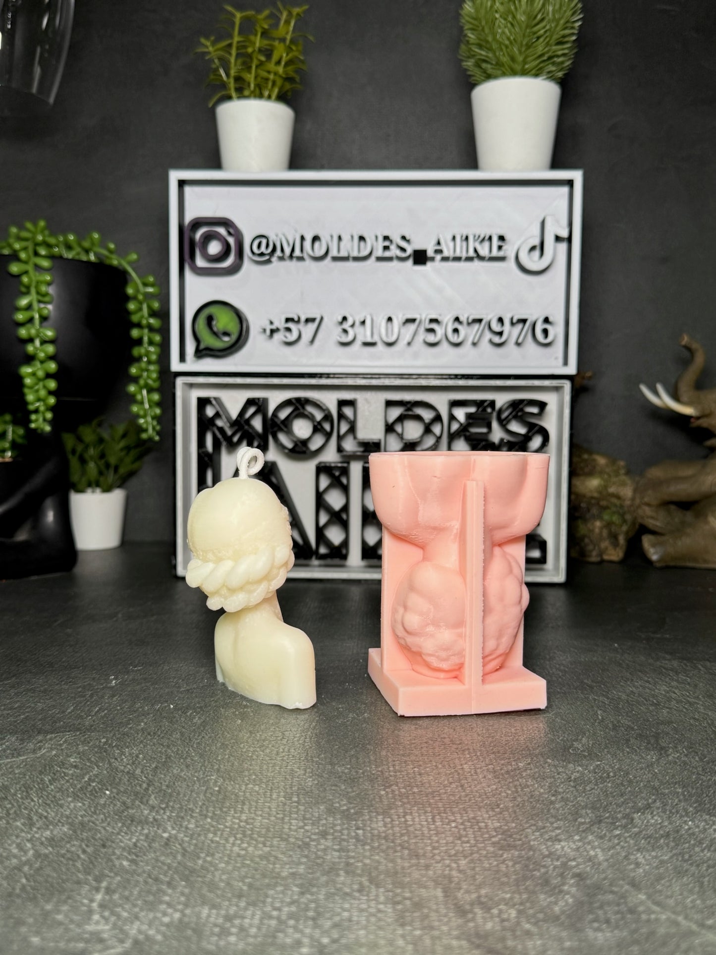 Mujer Antifaz Flores